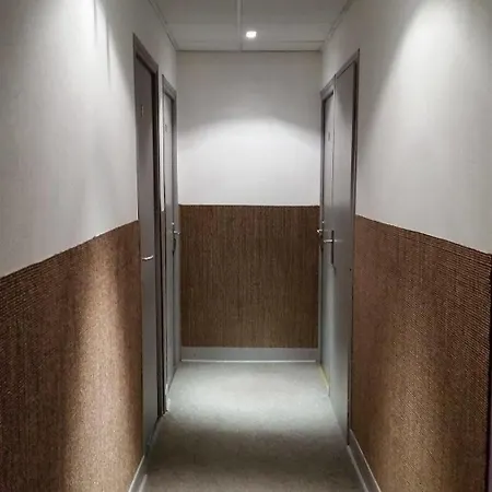 酒店 伊维利亚酒店 *